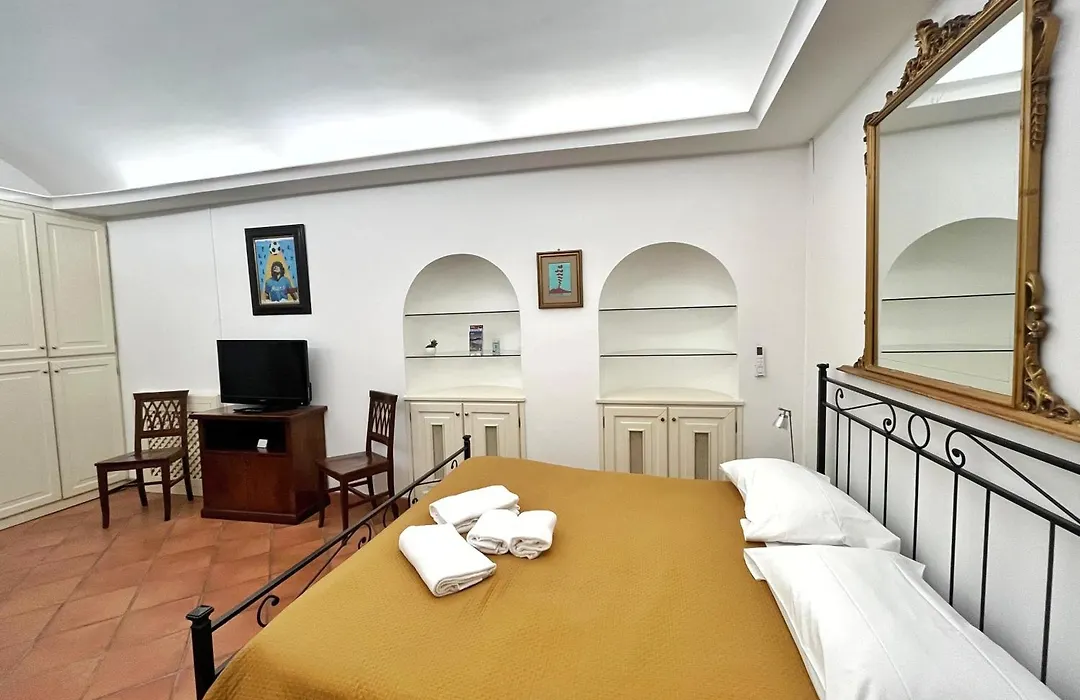 Le Campanelle - Apartment in Santa Chiara-1